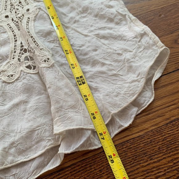 🌿 Johnny Was Ivory Embroidered Boho Tunic – Size M – VGUC - Picture 3 of 7